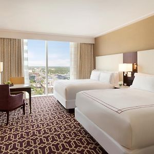 Fairmont Gold Room 2 Queen Beds