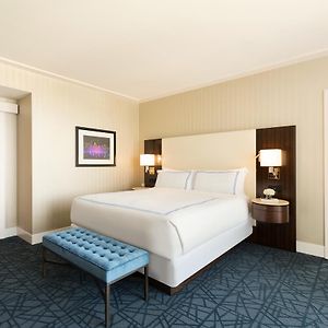 Fairmont Gold One Bedroom Suite 1 King Bed